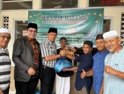 Wawako Payakumbuh Serahkan 70 Paket Sembako untuk Fakir Miskin dan Duafa
