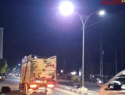 Pemkab Dharmasraya Mulai Pasang 700 Titik PJU Meterisasi, Sebagain Lokasi Sudah Menyala dan Ditargetkan Tuntas Akhir Maret 