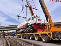 KAI Logistik Distribusikan 4 Lokomotif Hidrolik untuk Perkuat Kesiapan Operasional Angkutan Lebaran