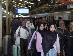 Kepadatan Arus Balik Lebaran Di Daop 2 Bandung Terpantau Merata, Kebijakan WFA dan Stimulus Diskon Tiket Jadi Faktor Pendorong