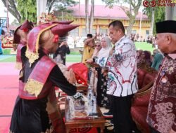 Perpisahan Haru SMAN 3 Payakumbuh, Elzadaswarman Bekali Siswa Hadapi Masa Depan