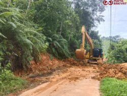Pemkab Dharmasraya Gerak Cepat Tanggap Darurat Longsor dan Banjir di Sembilan Koto