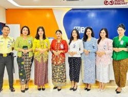 Kompak dan Anggun, Frontliner BRI Branch Office Jatinegara Kenakan Pakaian Nasional di Hari Kartini