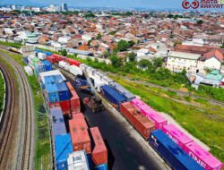 KAI Logistik Siap Tingkatkan Kapasitas Angkut Peti Kemas Ke Semarang