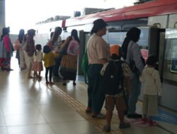 Hari Pertama Libur Panjang, Dukuh Atas dan Harjamukti Jadi Stasiun Terpadat LRT Jabodebek