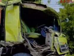 Laka Lantas Dilintas Sumatera : Travel Hiace Hantam Tronton di Dharmasraya, 5 Orang Luka Luka