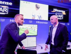 Hisense TV RGB-MiniLED Jadi Layar Resmi IBC Piala Dunia FIFA 2026™: Presiden FIFA Uji Langsung Sistem VAR