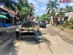 Respon Cepat Keluhan Warga, Bupati Annisa Perbaiki Jalan Rusak di Pisang Berebus