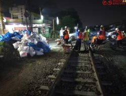 KAI Daop 2 Bandung Jalankan Komitmen Keselamatan Perjalanan KA di Perlintasan Sebidang