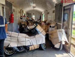 KAI Logistik Kirim 1.425 Motor dari Yogyakarta Saat Libur Panjang
