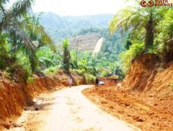 Siasati Keterbatasan APBD, Pemkab Dharmasraya Himpun Rp31,55 Miliar dari CSR untuk Bangun Jalan