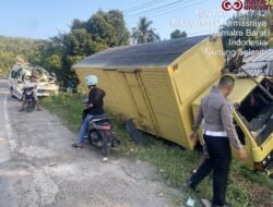 Diduga Rem Blong, Truk Tangki Tronton Hantam Tiga Mobil dan Rumah Warga di Dharmasraya