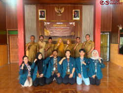 Mahasiswa KKN Dukung Tertib Administrasi Desa Pandak melalui Pengelolaan Dokumen dan Data di Balai Desa