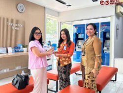 Semarak Hari Pelanggan Nasional, BRI BO Mangga Dua Sambut Nasabah dengan Kehangatan Bernuansa Wastra Nusantara